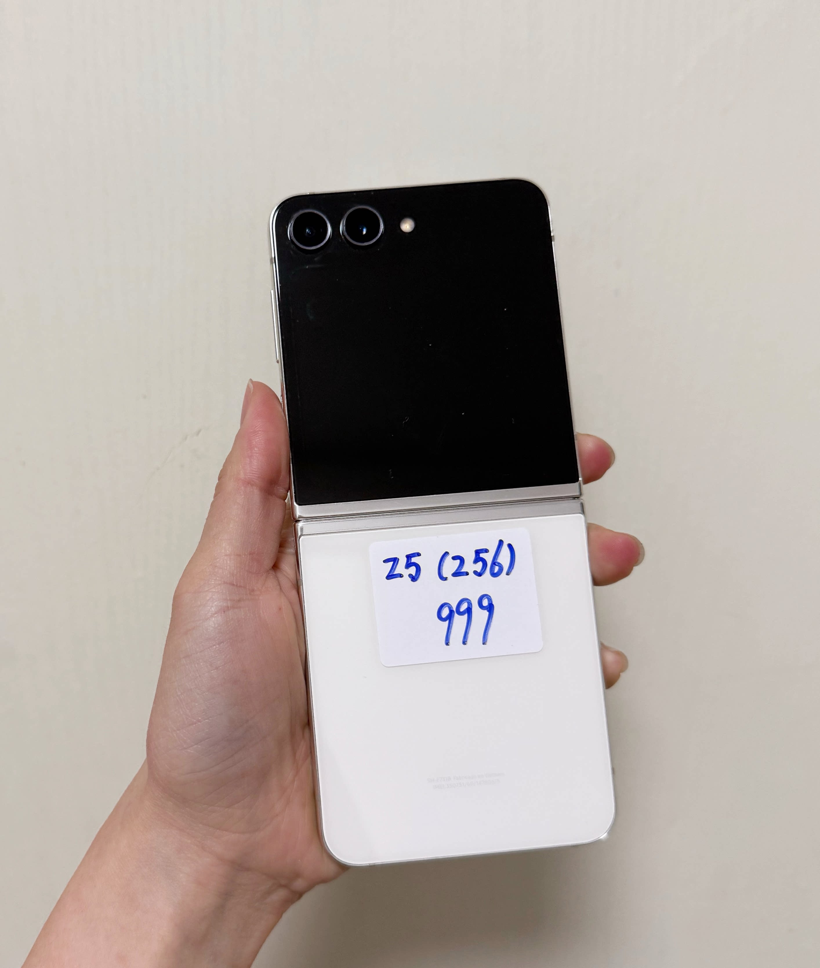 三星Z Flip5二手588元？别被颜值骗了，这是一场渠道清仓的精准狙击_