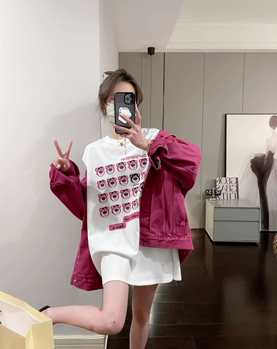 Весенняя футболка с коротким рукавом, длинная клубника, брендовый модный универсальный жакет, 2023, в корейском стиле, оверсайз, средней длины