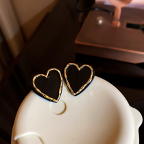 South Korea simple cold wind Love earrings female 2021 new earrings temperament Net red earrings niche design sense