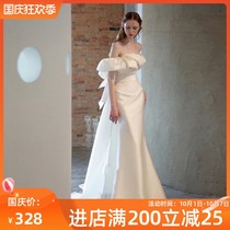 Retro satin light wedding dress 2021 New temperament elegant slim slim out of the door gauze sexy shoulder evening dress