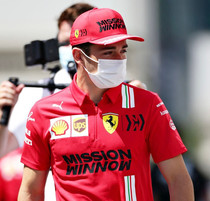 2021 Ferrari Team F1 Racing Clothing Summer Mens Short Sleeve T-Shirt Lapel Polo Shirt Comfortable Quick Dry Breathable