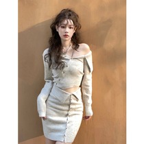 Early autumn small fragrant wind temperament celebrity royal sister Net red salt fried street little hot girl knitted two-piece skirt
