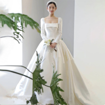 Korean satin light wedding dress 2021 new bride simple retro Hepburn style wedding dress long-sleeved thick arm