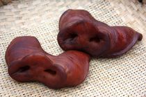 New year goods Sichuan flavor smoked bacon pork nose pig arch mouth wax flavor farmhouse smoked Chongqing Fengjie specialty