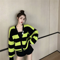 Korean version of loose wind striped sweater women 2021 Spring and Autumn new foreign style Joker V-neck long sleeve jacket cardigan coat