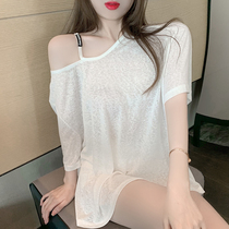 Thin sunscreen shirt leaky shoulder design niche chic top Foreign style beautiful shirt Transparent blouse t-shirt womens summer