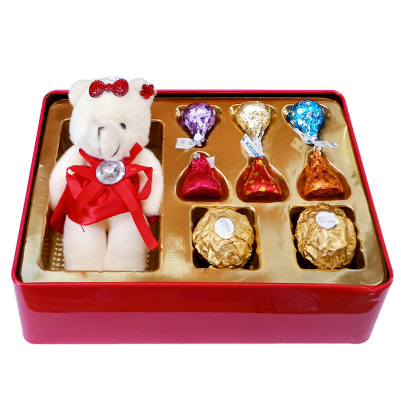 Hersheys Good Time Milk Chocolate 6 Capsules and Ferrero 2 Grains plus Cub Doll 1 Gift Box