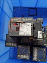 Original OMRON Omron thermostat E5CN-R1TU E5CN-R2TU a large number of spot sales)