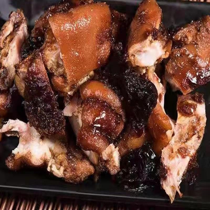 Qingdao litter pigs hoof sauce fragrant pig hand brine-flavored skimmed pigs foot pigs paw deli annual specialty snack snacks 500g