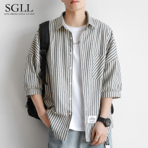 Striped shirt mens short-sleeved summer jacket Korean version of the trend handsome casual loose dk uniform three-point sleeve shirt trend