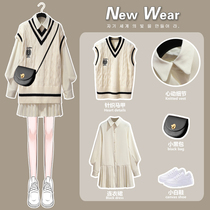 Academy style autumn dress 2021 New Women polo shirt early autumn dress small pleated skirt two-piece suit