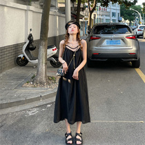 Dress 2021 new summer love French retro Hepburn style suspenders design sense niche milk sweet skirt