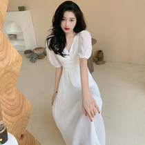 2021 New Spring vintage oil painting white jumpsuit summer female tea break French salt fried street retro