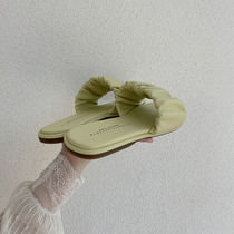 summers time ~ this slippers are also so comfortable ~ Summer bread ruffles toe the line