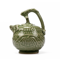 Shaanxi History Museum Xiaoyaozhou porcelain green glaze lifting beam inverted injection pot creative ornaments gift box