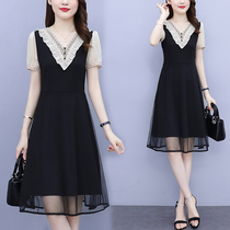Large size womens clothing 2021 summer new mesh stitching lace temperament slim high-end foreign style age-reducing dress women