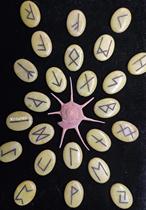 Spot natural Persian lemon Crystal Nordic stone RUNE stone RUNE tarot crystal ball
