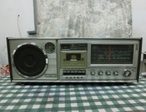 Old electrical collection-Meiduo brand desktop recorder Nostalgic radio recorder film and television props