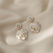 Hong Kong (designer) RVY 2021 new earrings female simple wild Camellia studs pearl earrings tide