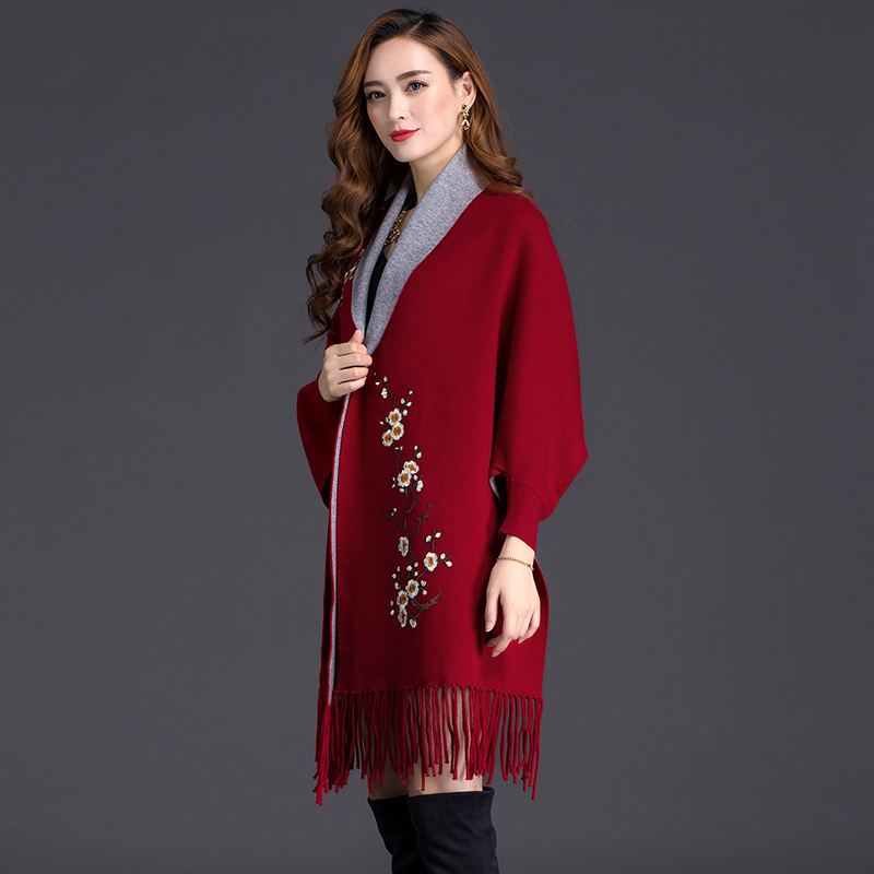 Sleeved mom cheongsam shawl coat womens autumn winter 2020 new embroidered yuzu scarf two-use cape cape