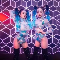 Two-ten studio party cast to serve Huancai Des Festival Singer Gogo Dance Team Hip Hop Street Dance
