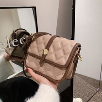 Leaks and leaks Shanghai warehouse recommended 2021 New embroidery small square bag Korean version of foreign style shoulder crossbody tide