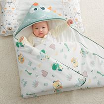 Newborn babies are wrapped in the birth room. Spring and autumn winter thickened cotton bags are wrapped in November