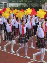 School Games Opening Ceremony Props Holding Kindergarten Games Opening Entry Square Creative Cheerleading Team