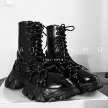 Seal sails with the same style black lacquered leather Martin boots female reflective laces casual short boot Longteeth heightening thick bottom middle cylinder boots