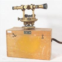 Western antique American brass measuring instrument theodolite level telescope can be simple to use old instrument ornaments