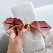 2022 New time no box for cutting edge sunglasses Lady mesh red light Anti-UV sun glasses Thin Tide Woman