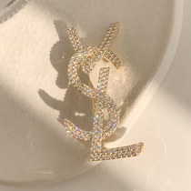 Canary Kiss designed Y - letter brooch - needle fine bra needle - coat sweater accessories