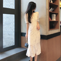 Dress womens 2021 new summer light cooked wind waist temperament slim thin white fish tail hyuna with the same paragraph
