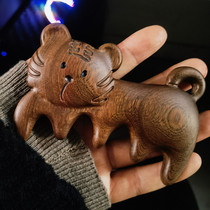 (Cute tiger) new sandalwood massage comb zodiac Tiger original year cute tiger head meridian massage wood comb men and women