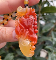 Yang Yujia natural yellow dragon jade ice carmine red water yellow carved Ruyi ginseng sweater chain pendant certificate