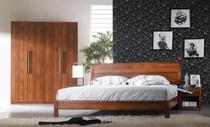A suite bed * 1 bedside table * 2 four-door wardrobe * 1 (this price is A deposit)
