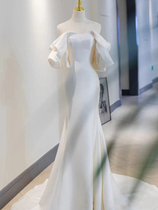 2021 new chest fishing tail small tailing bubble sleeve thin satin light wedding dress simple go out gauze dress Tour