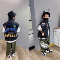 Boys denim vest 2021 spring and autumn black middle and large childrens Korean version of the vest jacket Western style loose childrens vest