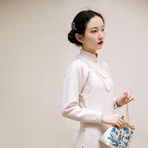 Pear flowers like snow spring and autumn and winter lace long sleeve slim Joker woolen cloth cheongsam Republic of China retro dress