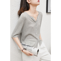 Short-sleeved ultra-thin section outside the ice silk sweater Womens cardigan hollow sweater air conditioning shirt sleeve top small jacket