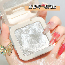 Weiya recommends mashed potatoes high-gloss fine flash pearlescent silkworm facial brightening nasal shadow three-in-one plate