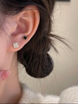 Four-leaf straw minimalist ear nail woman 2023 new exploits advanced senses small crowd design advanced light lavish lukewarm wind earrings