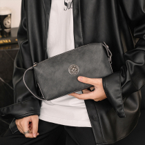 2022 new Chinese Wind Handheld Bag Letter Enveloping Han Edition Mens Bag Business Casual Hand Grab Bag Mobile Phone Bag