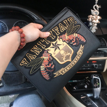 Large Capacity Bee Pattern Hand Grab Bag Letter Enveloping Han Edition Mens Bag IPAD Bag Hand Grip Bag Leisure Tide Pack Large Capacity