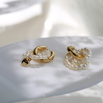 Hong Kong (designer) RVY 2021 new earrings women asymmetrical pearl European retro personality earrings trend