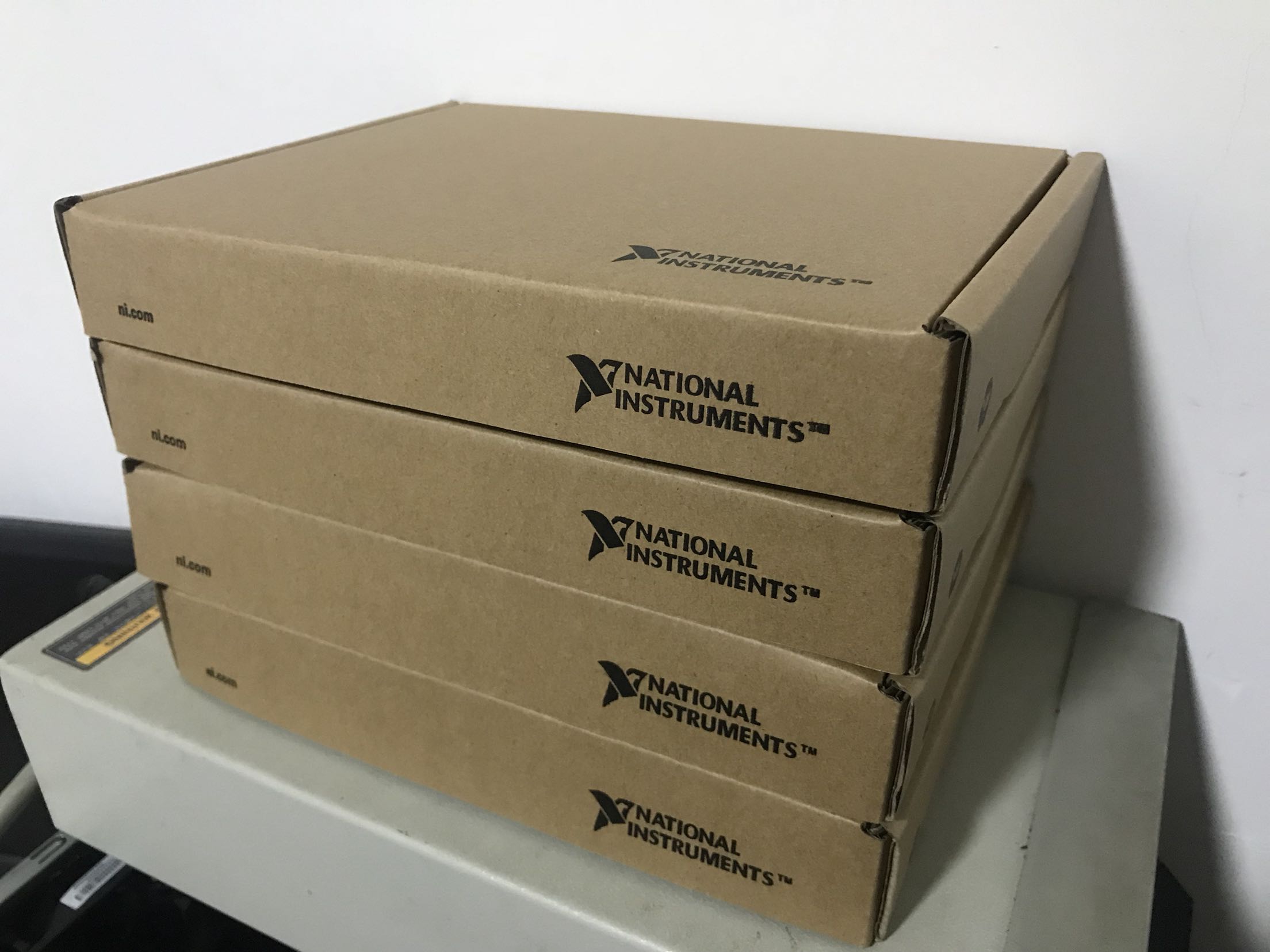 Mika NI PCI-GPIB card original box GPIB-USB-HS original box NI GPIB card original box