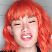 Shaking voice Maomao sister with the same funny wig male short curly hair womens ladyboy orange fake hair anime cos full headgear
