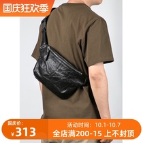 Ancient hand-scratching pattern tanned cowhide chest bag head layer cowhide shoulder bag mens casual leather backpack fold texture texture