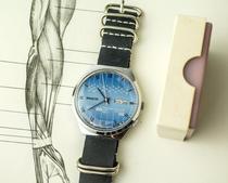 Ukraine Rare ◇ Ancient 1980s Soviet retro classic blue men with calendar mechanical watch