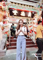 Tai Xian Ge Thai Buddha brand Buddha Daily Yide Tang Juan Tile coffin Chao Phraya River Valakang Sangha Monks robe cassock